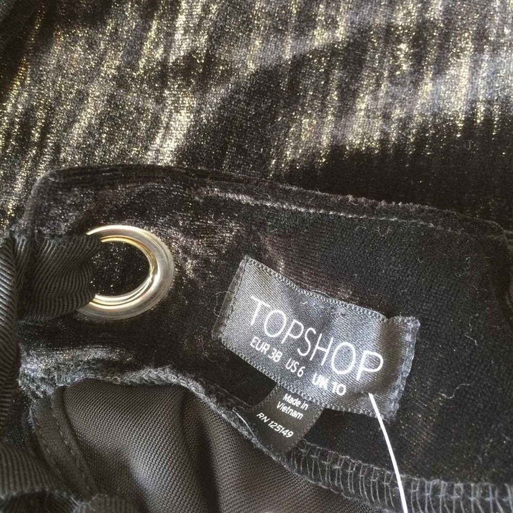 NWT Topshop Velvet Cold Shoulder‎ Dress 6 - Picture 7 of 8